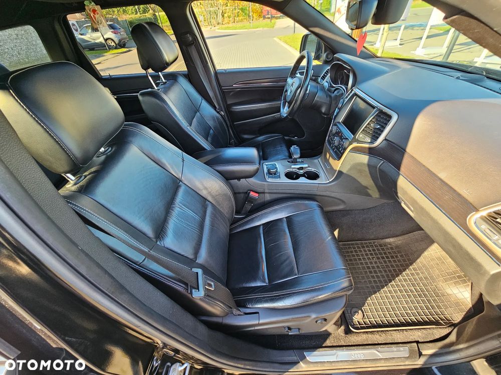 Jeep Grand Cherokee - 18