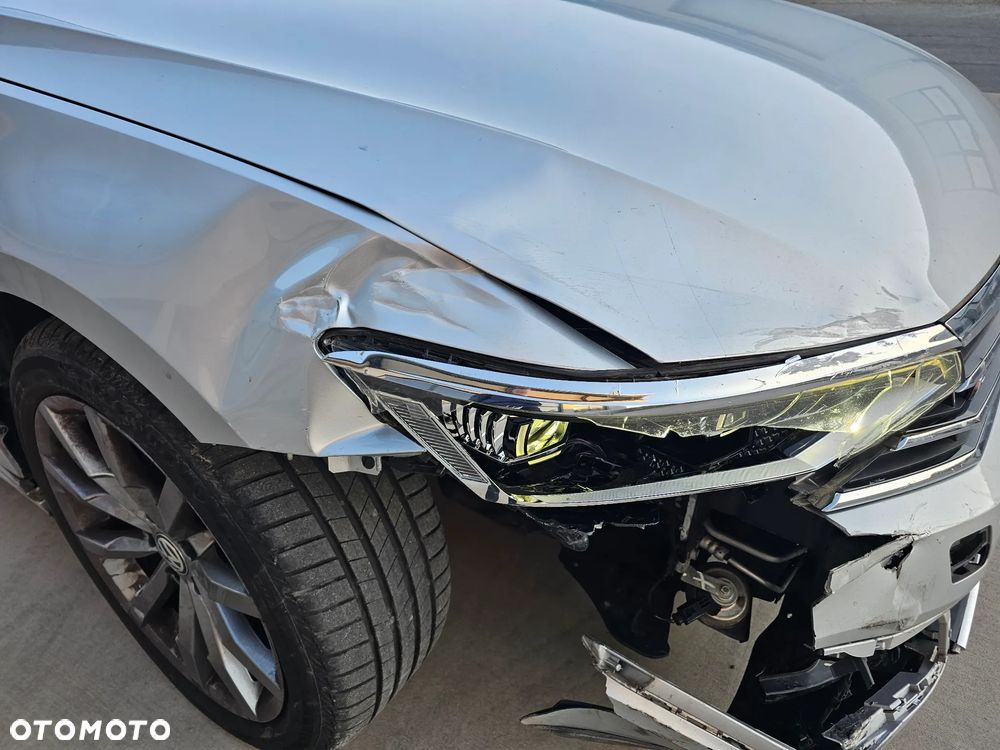 Volkswagen Passat 2.0 TDI SCR DSG Elegance - 8