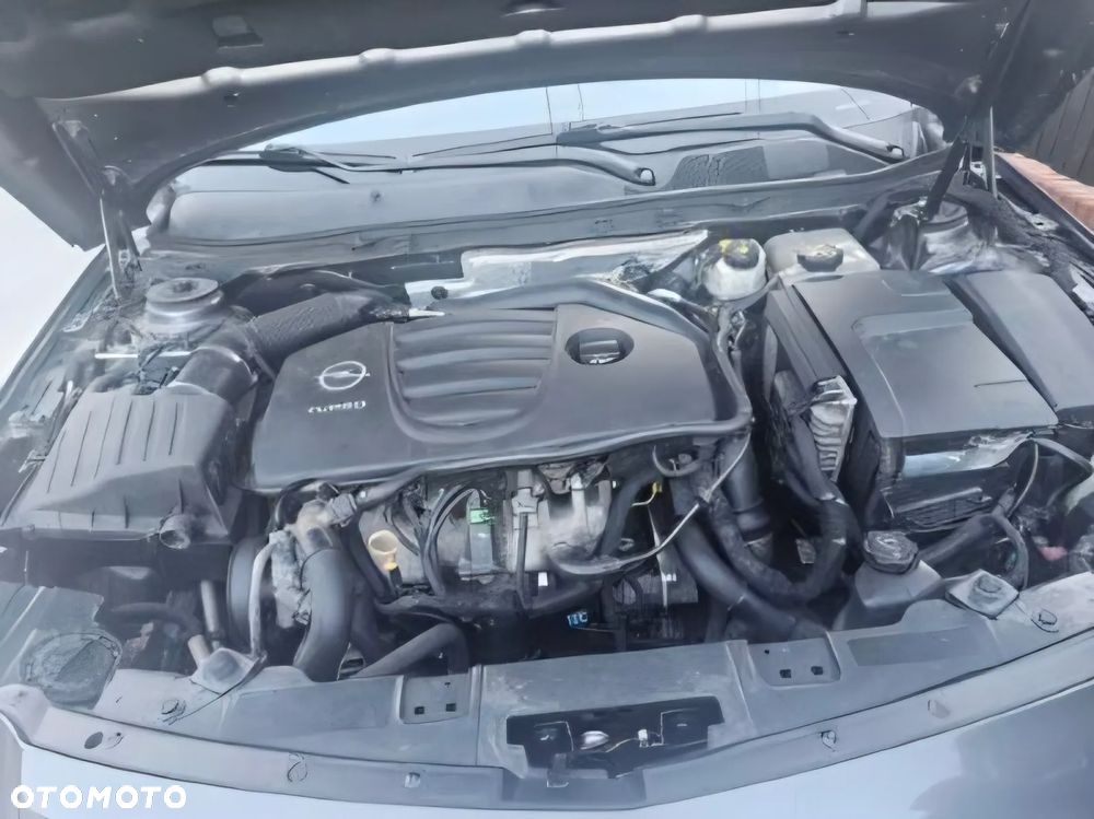 Opel Insignia 2.0 Turbo Sport - 4
