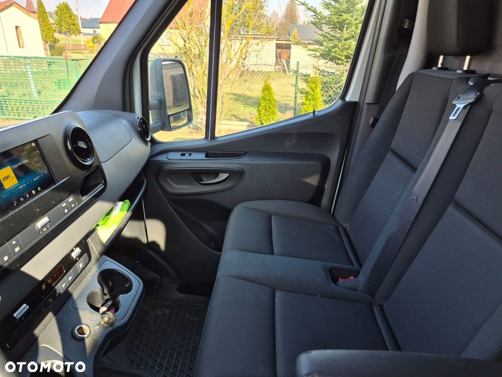 Mercedes-Benz Sprinter 519 - 5