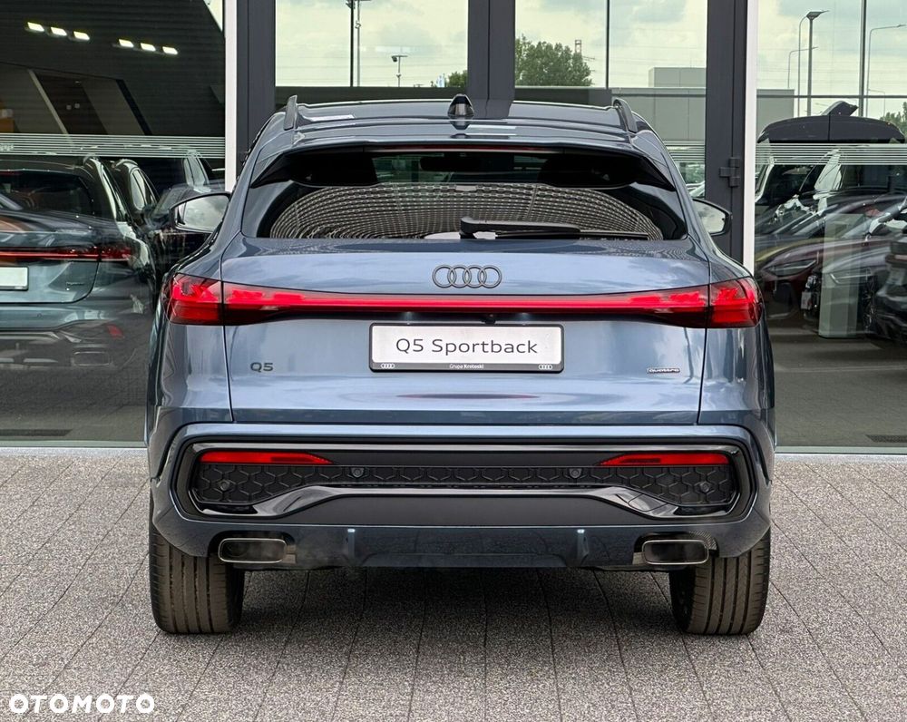 Audi Q5 Sportback - 8