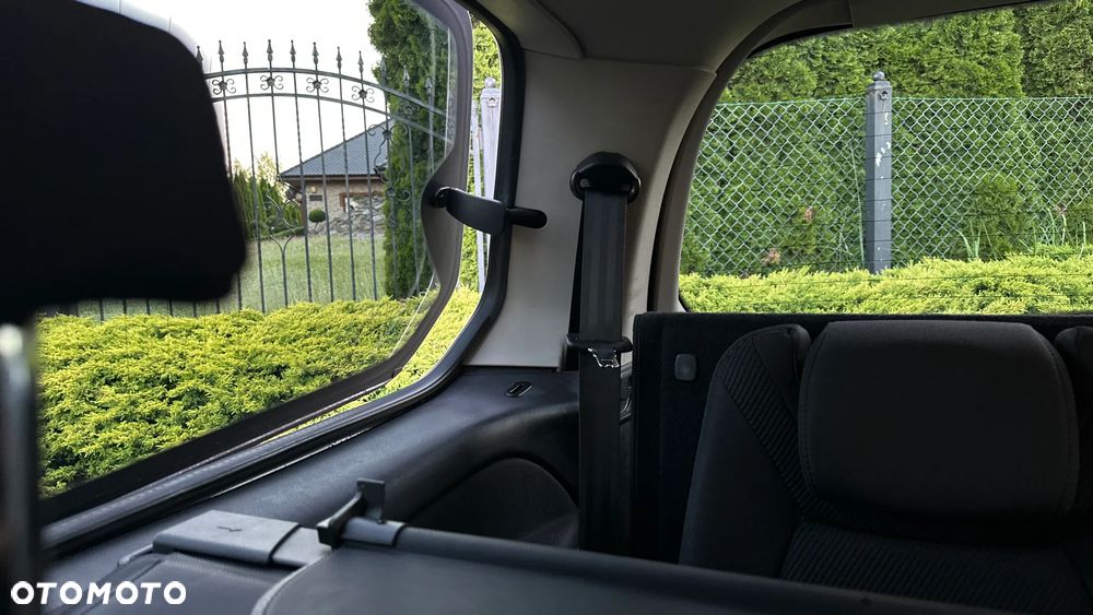 Ford S-Max - 39