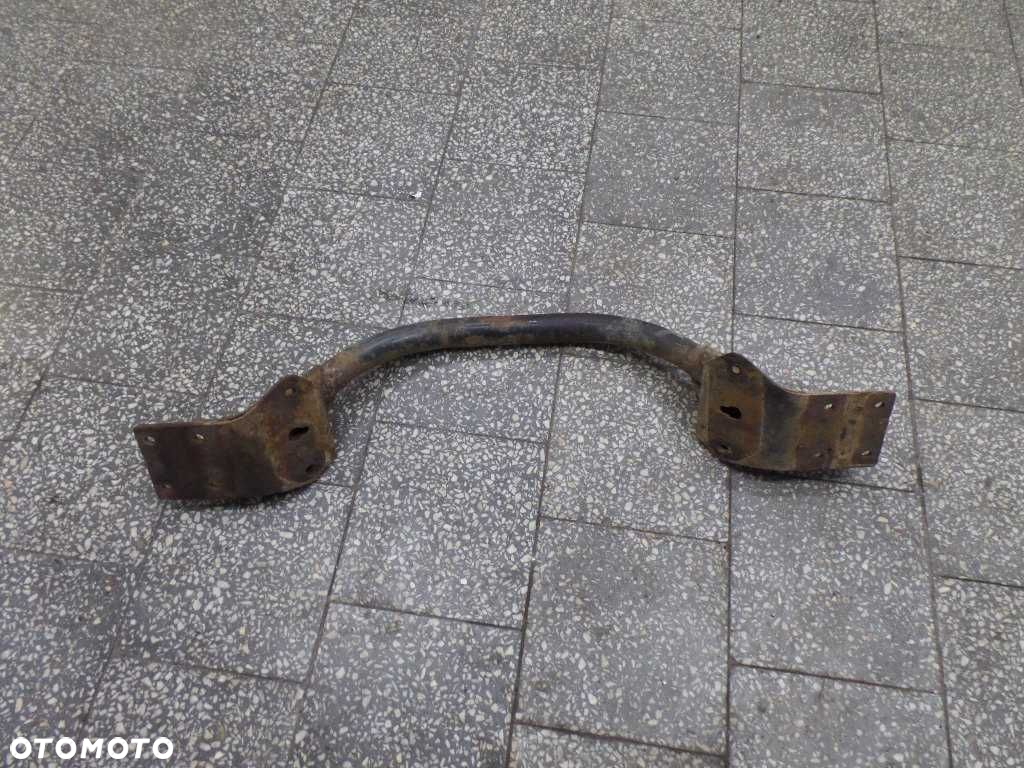 ISUZU NPR NQR NKR BELKA ROZPORKA RAMY PODPORA SILNIKA 17.5 01-07 - 2