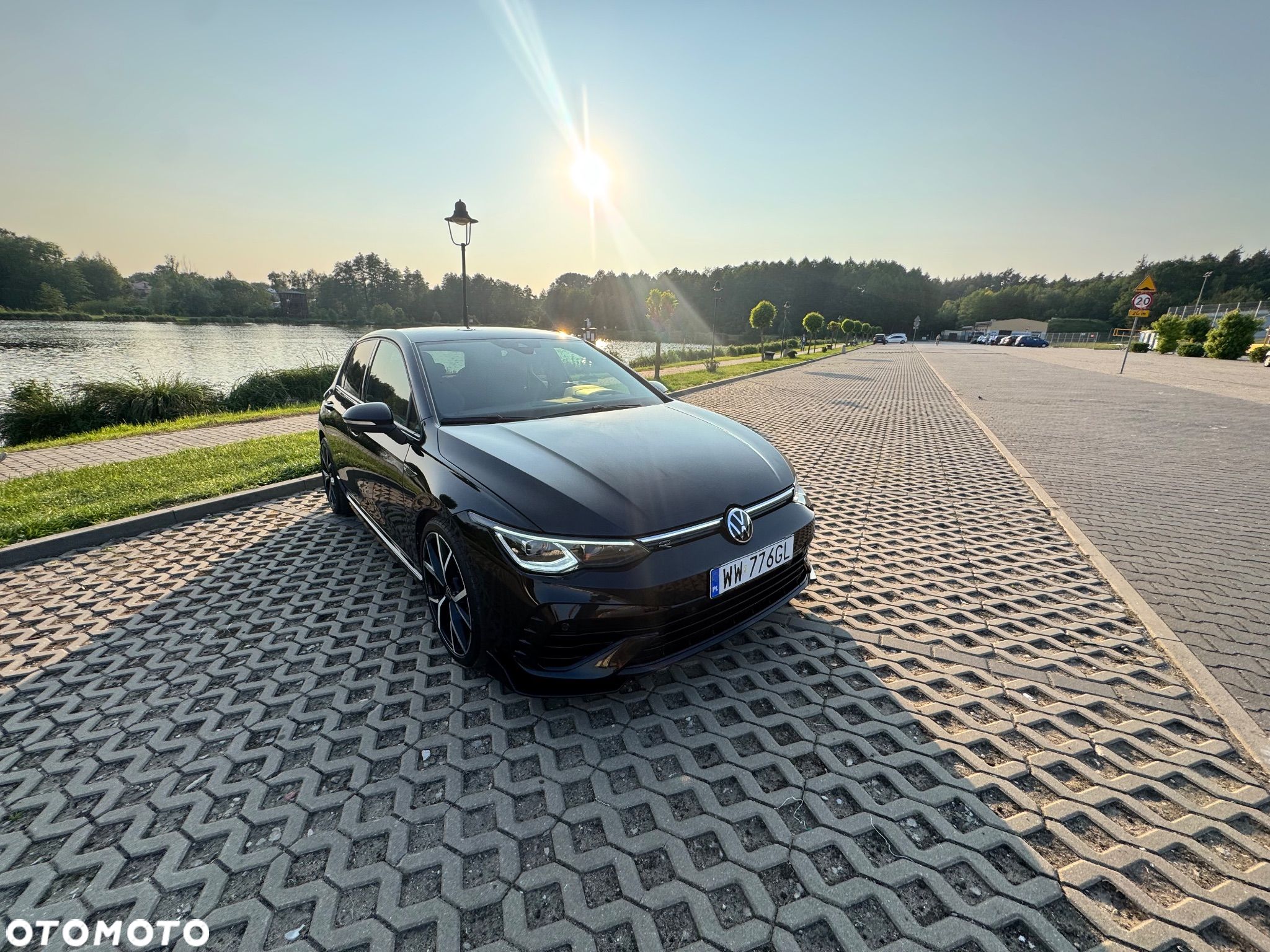 Volkswagen Golf VIII 2.0 TSI 4Motion R DSG - 1