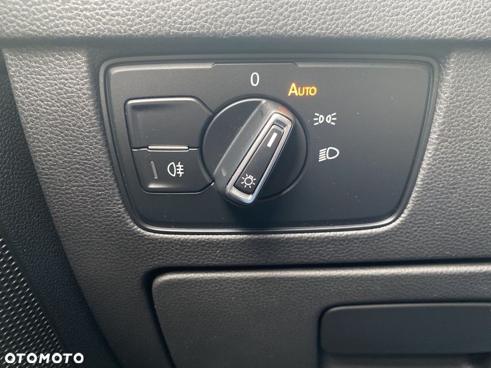 Volkswagen Passat - 18