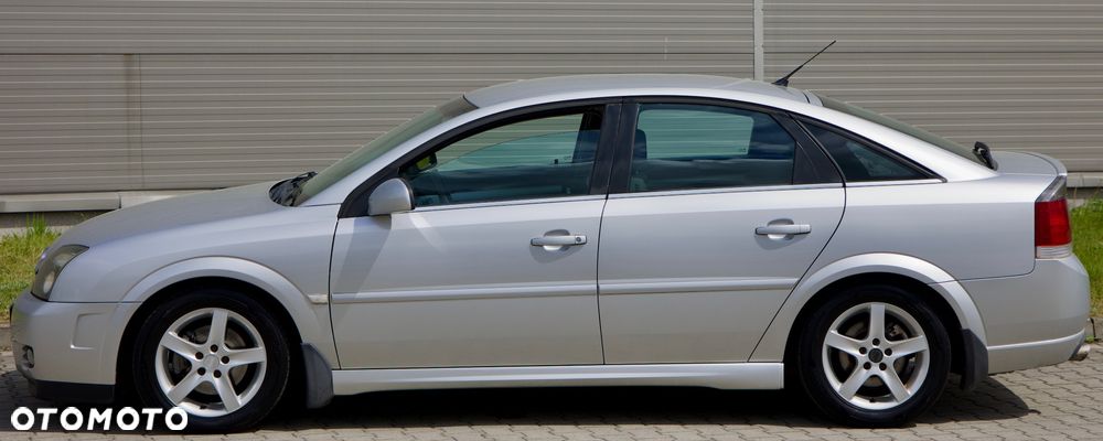 Opel Vectra 2.2 CDX - 8