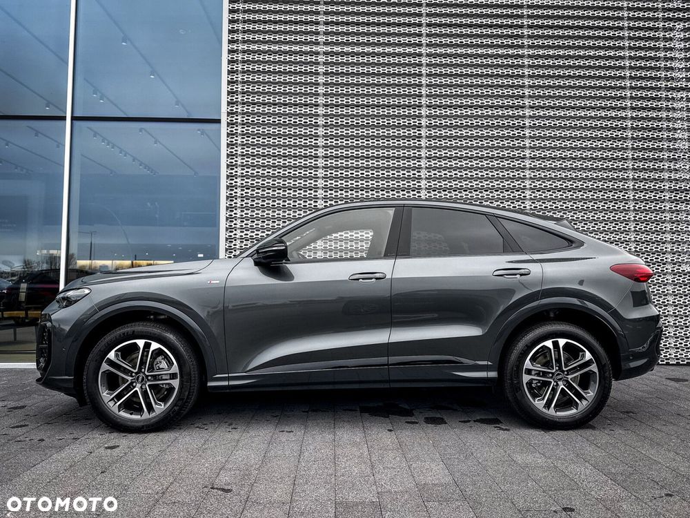 Audi Q5 Sportback - 3
