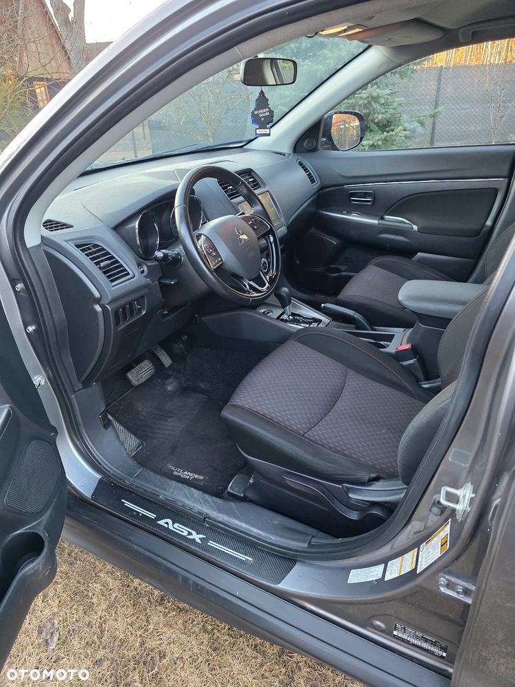 Mitsubishi ASX 2.0 4WD CVT Intro Edition+ - 17