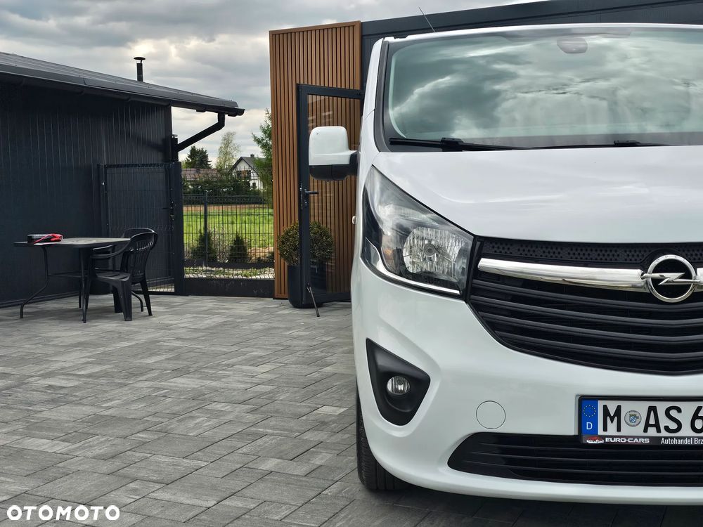 Opel Vivaro - 22