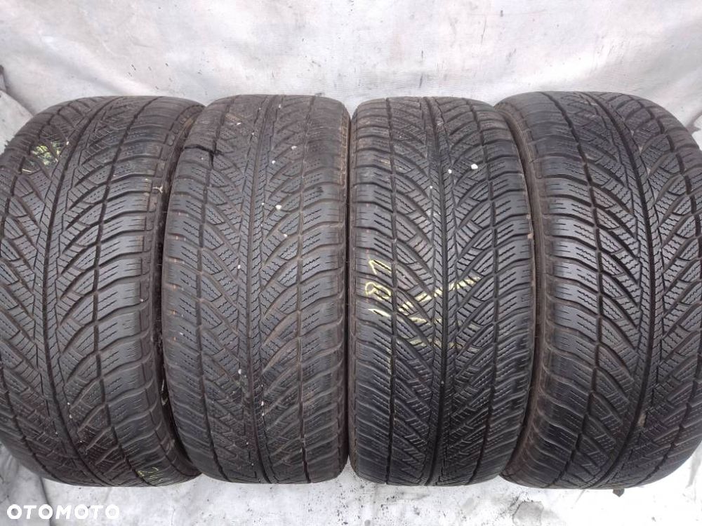 Goodyear UltraGrip 8 Performance 245/45 R18 100V 2024 7-7.5mm - 1