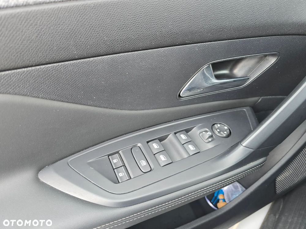 Peugeot 308 BlueHDi FAP 130 EAT8 Stop & Start Allure Pack - 25