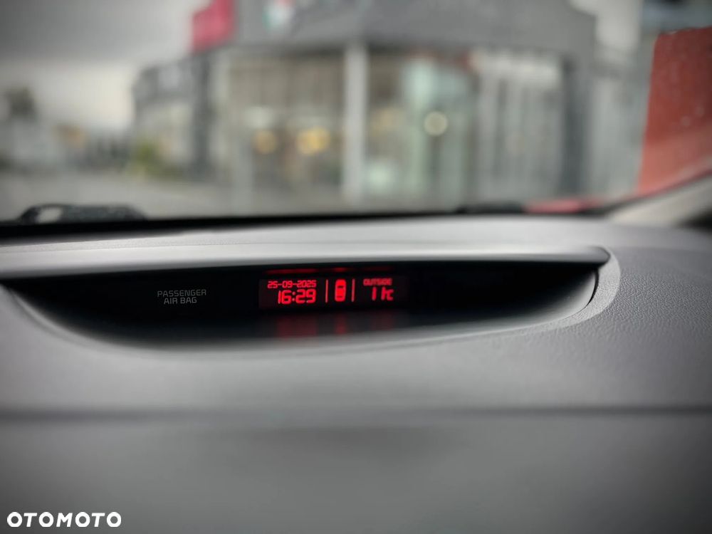 Kia Ceed Cee'd 1.6 GDI L - 20
