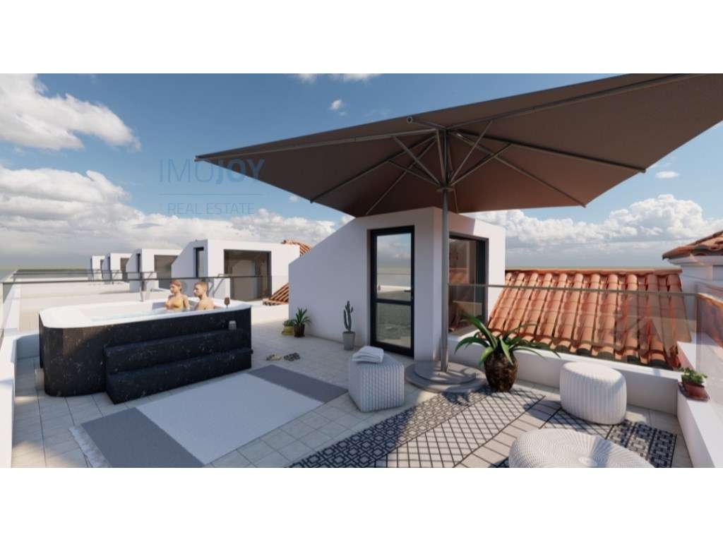 Moradia V3 + 1 Com Vista Rio no Parchal, Lagoa - Grande imagem: 5/42