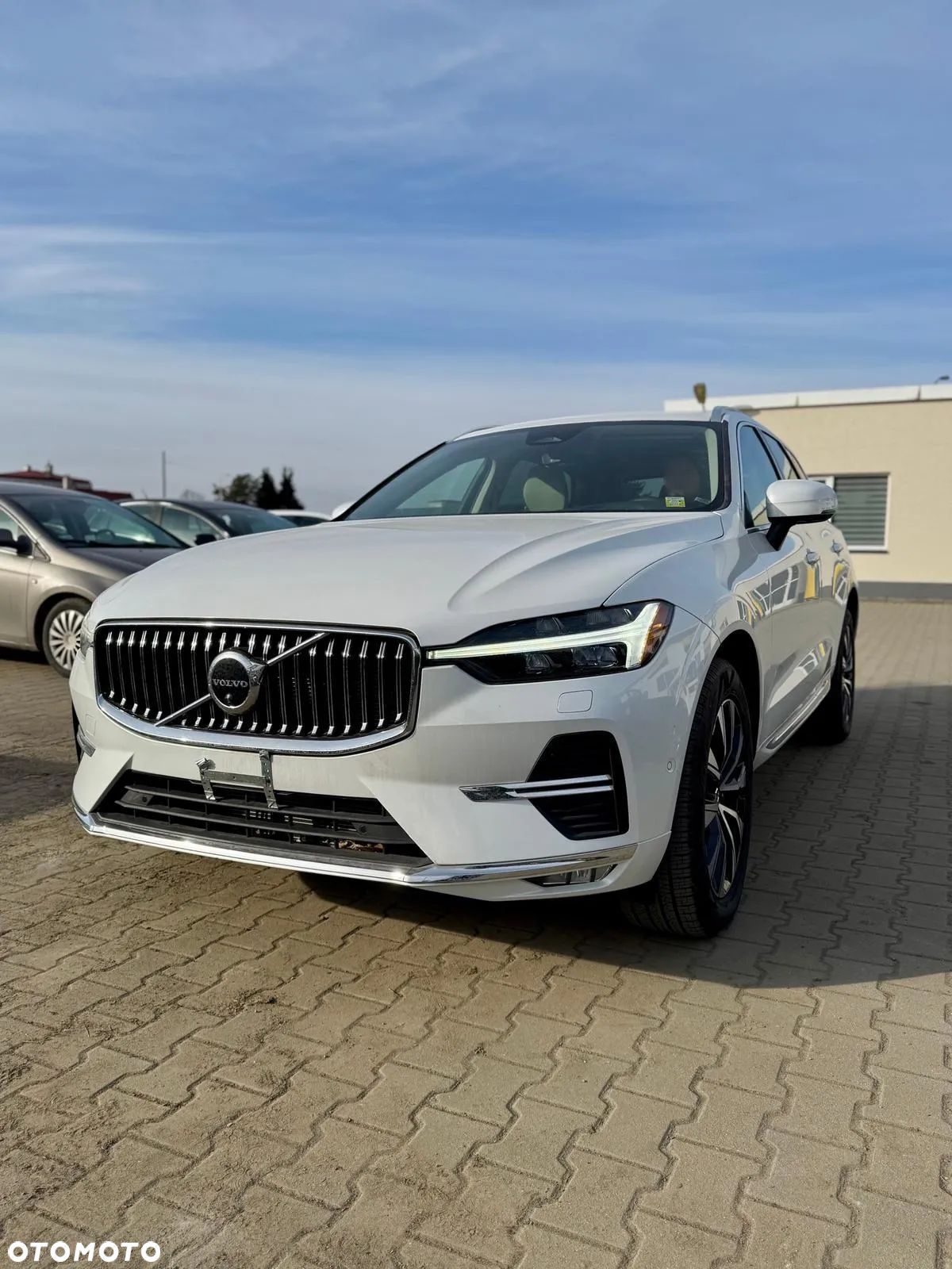 Volvo XC 60 B5 B AWD Plus Bright - 1