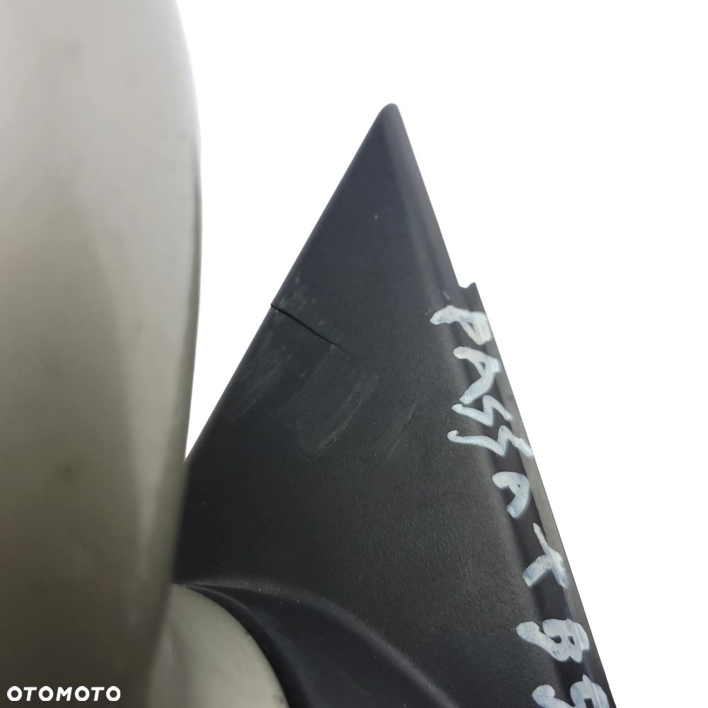 VW PASSAT B5 FL LIFT LUSTERKO PRAWE Z KIERUNKOWSKAZEM KIERUNKIEM 03-05 6 PIN EUROPA ZŁOTE - 11