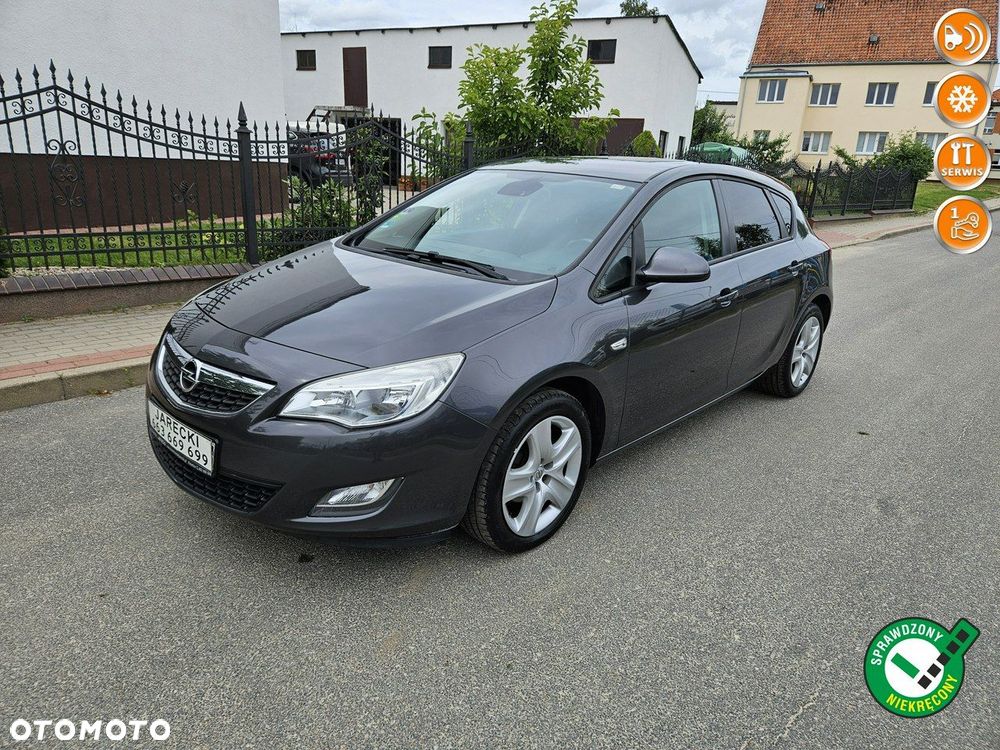 Opel Astra - 1