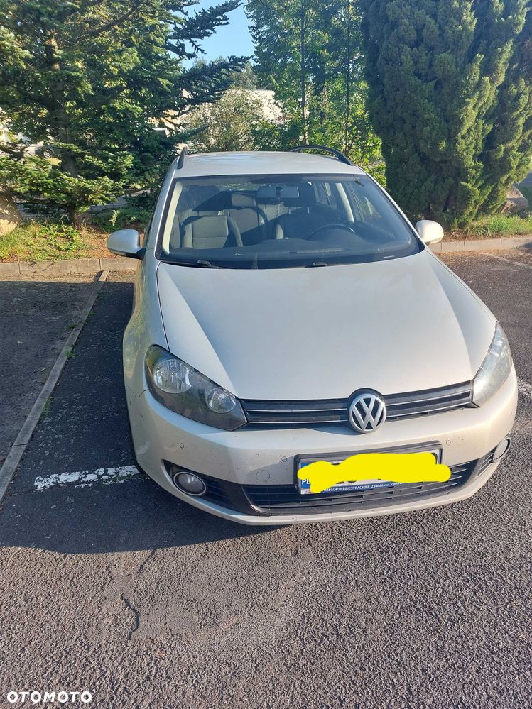 Volkswagen Golf - 1