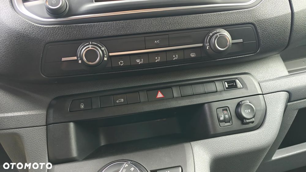 Opel Vivaro - 21