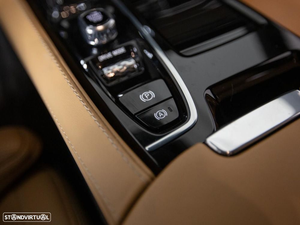 Volvo V90 2.0 T8 PHEV Inscription Expression AWD - 23