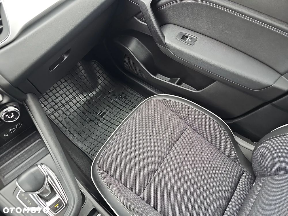 Renault Captur 1.3 TCe mHEV Techno EDC - 22