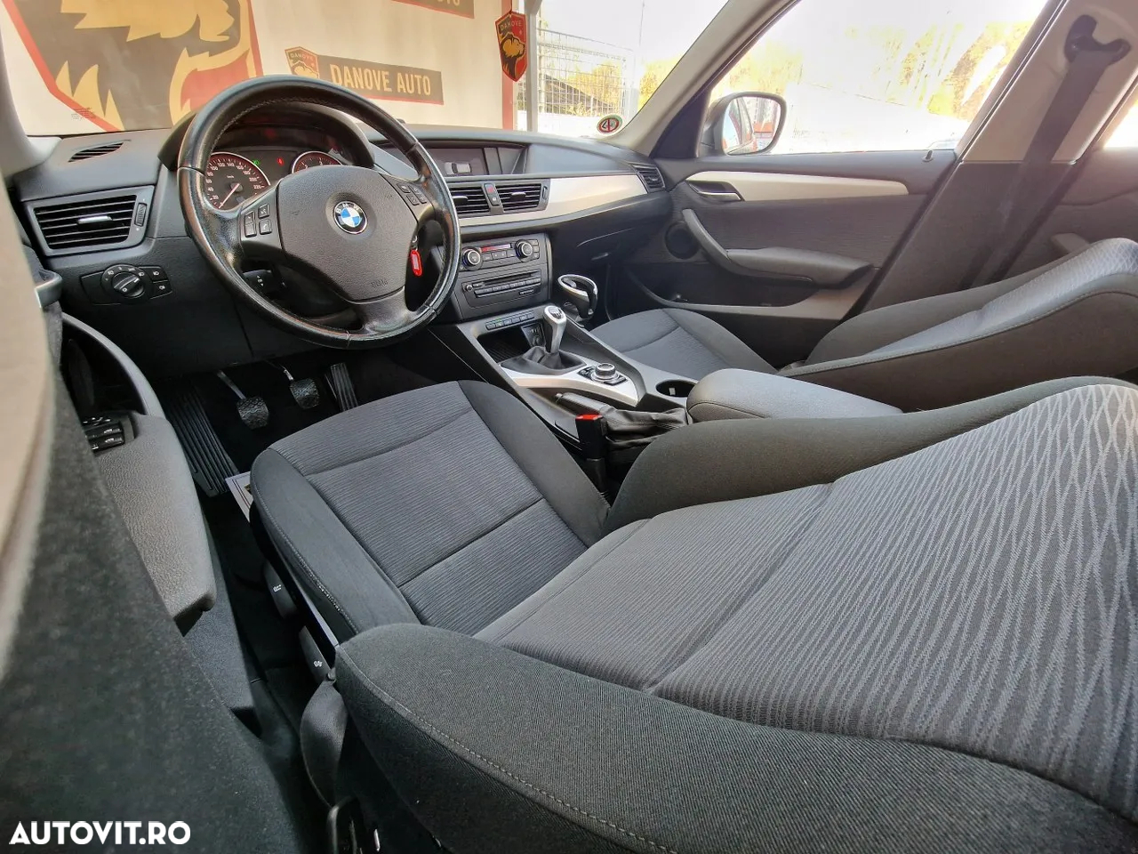 BMW X1 sDrive18d - 14