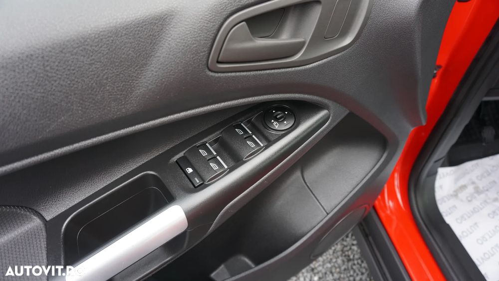 Ford Tourneo Connect 1.5 EcoBlue Start-Stop Titanium - 16