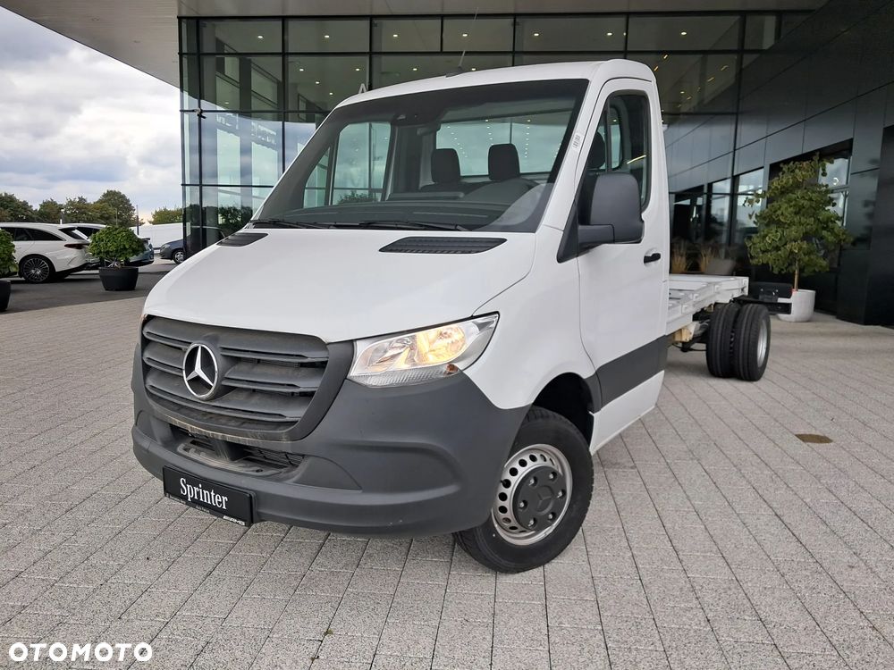 Mercedes-Benz Sprinter - 1