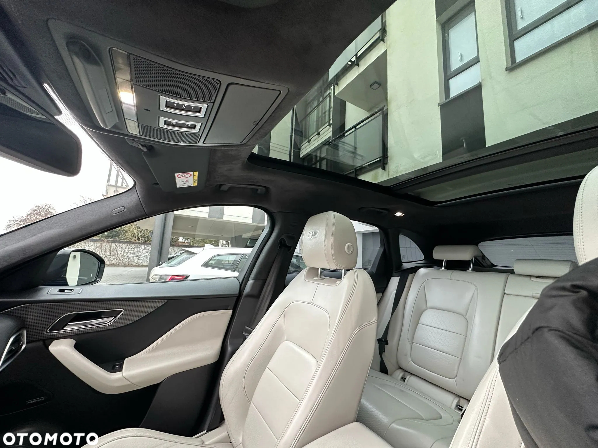 Jaguar F-Pace 3.0 V6 AWD First Edition - 11