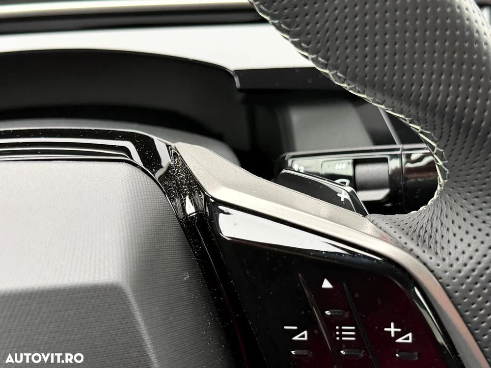 Peugeot 3008 1.2 Hybrid 145 e-DCS6 GT - 11