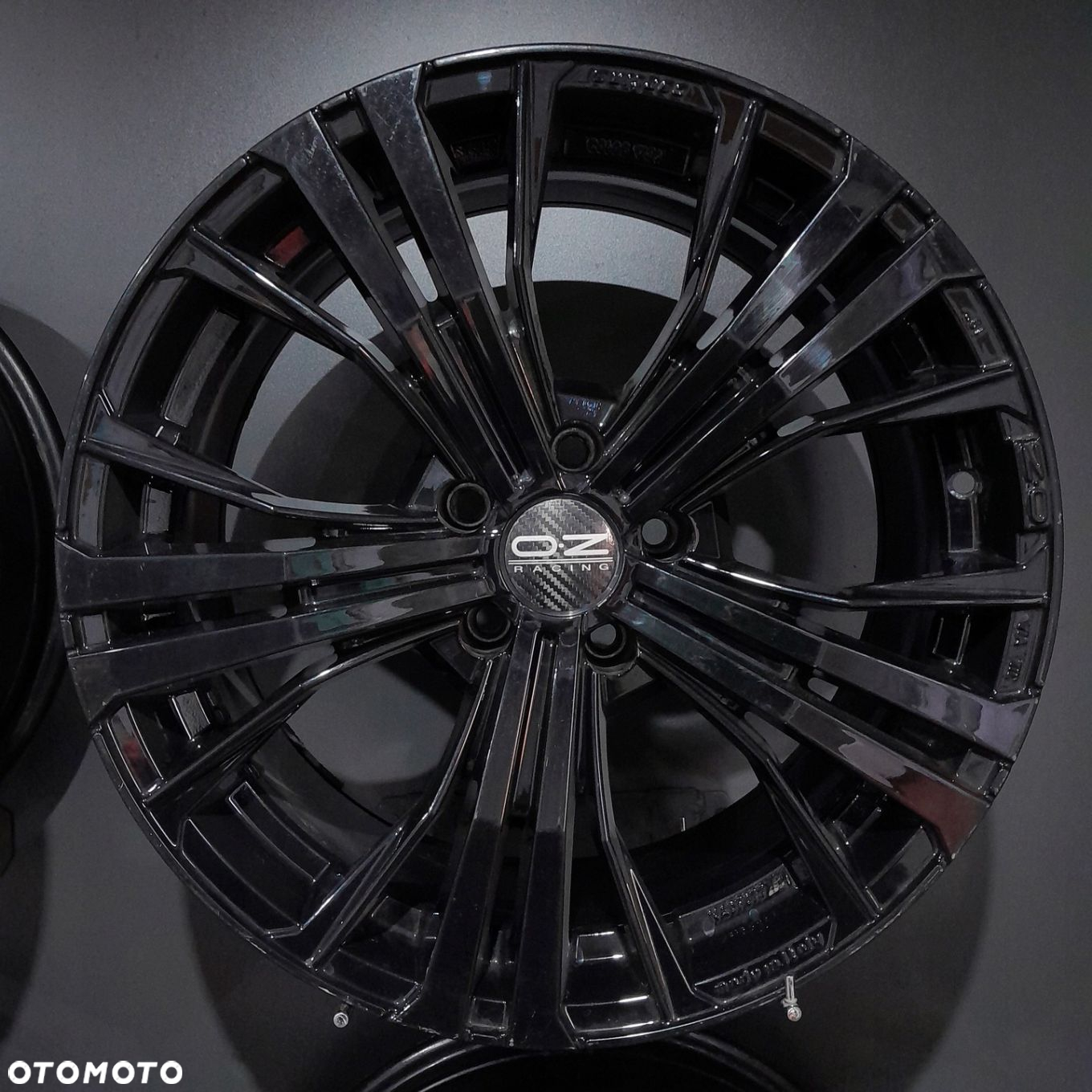 Felgi 19 5x120 BMW Seria 5,6,7,8 M3 M4 M5 M6 F13795-39 - 2