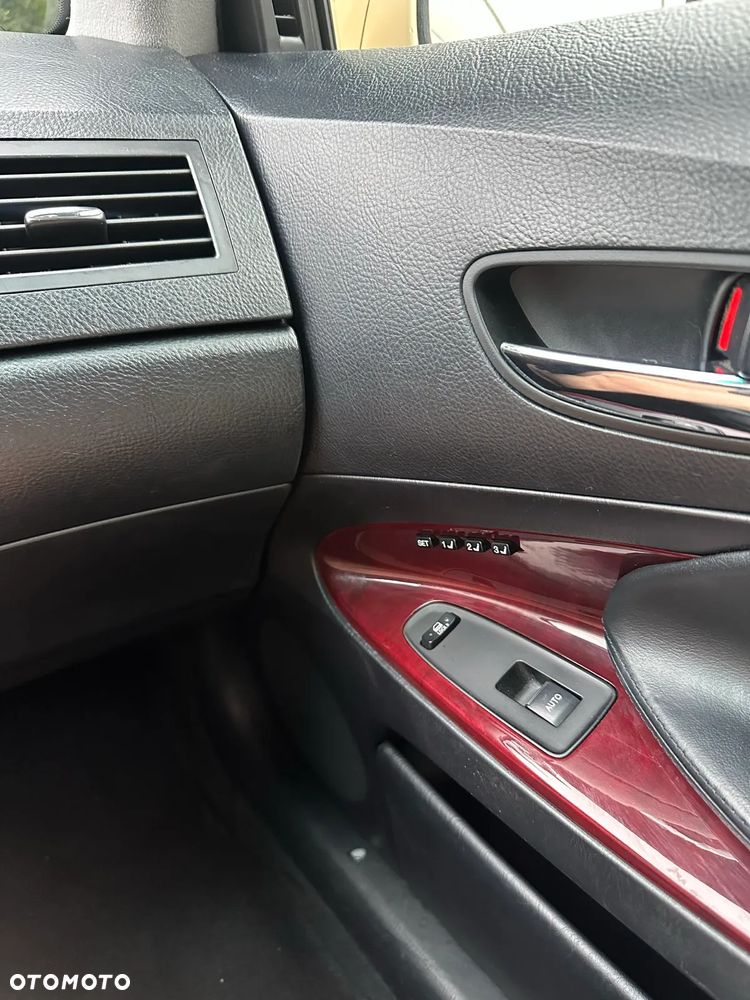 Lexus GS - 8