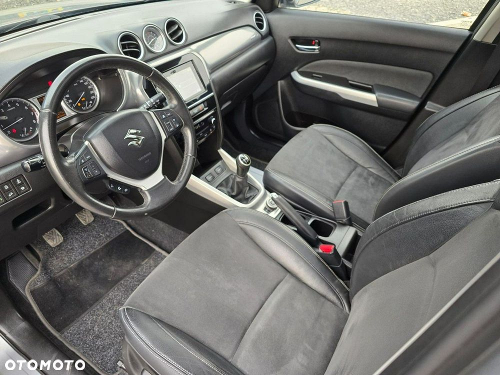 Suzuki Vitara - 23