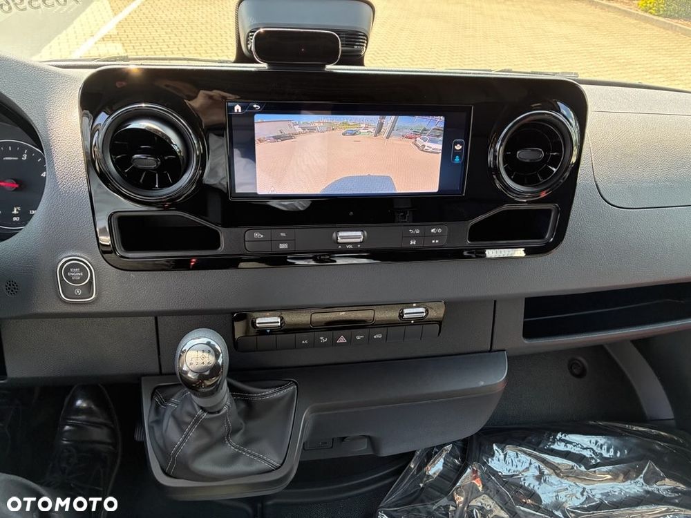 Mercedes-Benz SPRINTER 315 CDI Furgon PRO L2H2 - 12