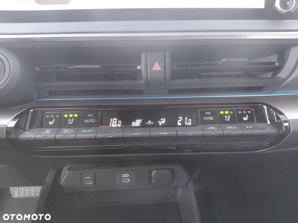 Toyota Prius - 24