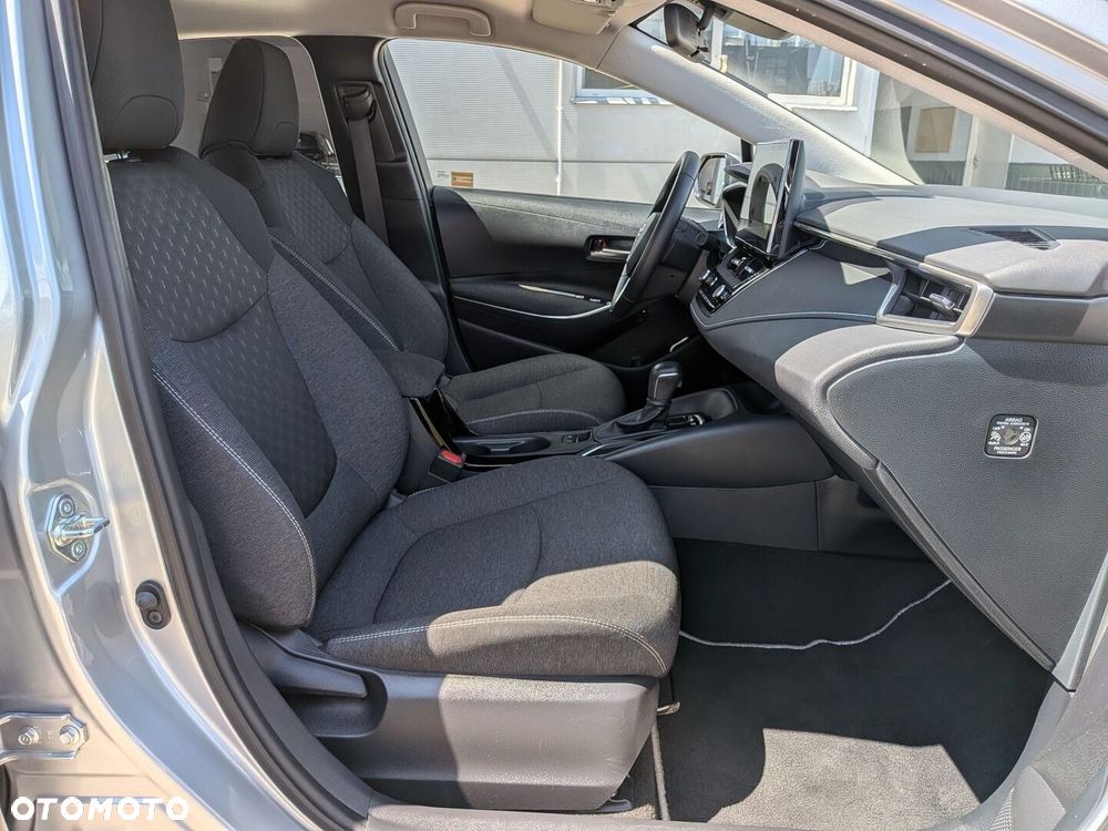 Toyota Corolla 1.8 Hybrid Comfort - 31