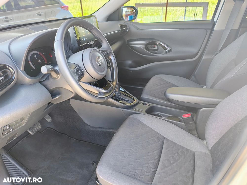 Toyota Yaris - 6