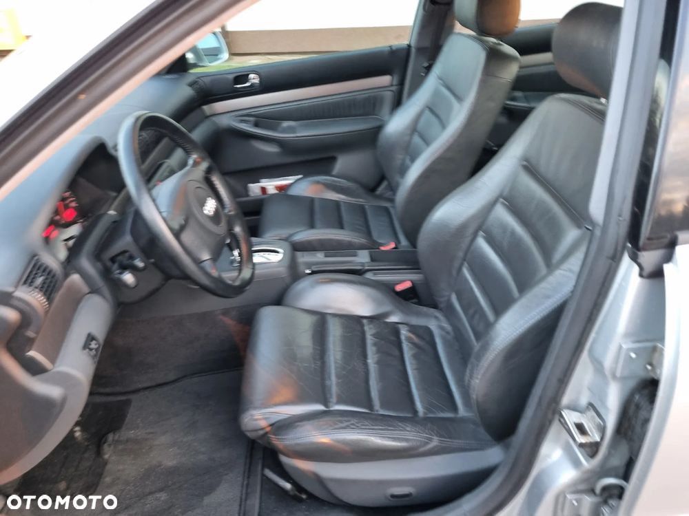 Audi A4 Limousine - 15