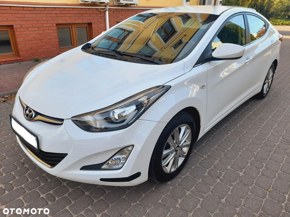 Hyundai Elantra 1.6 Comfort - 1