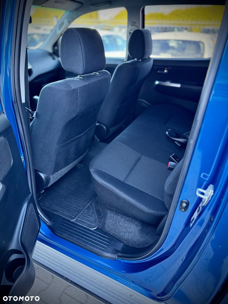 Toyota Hilux 3.0 D-4D SR5 - 11