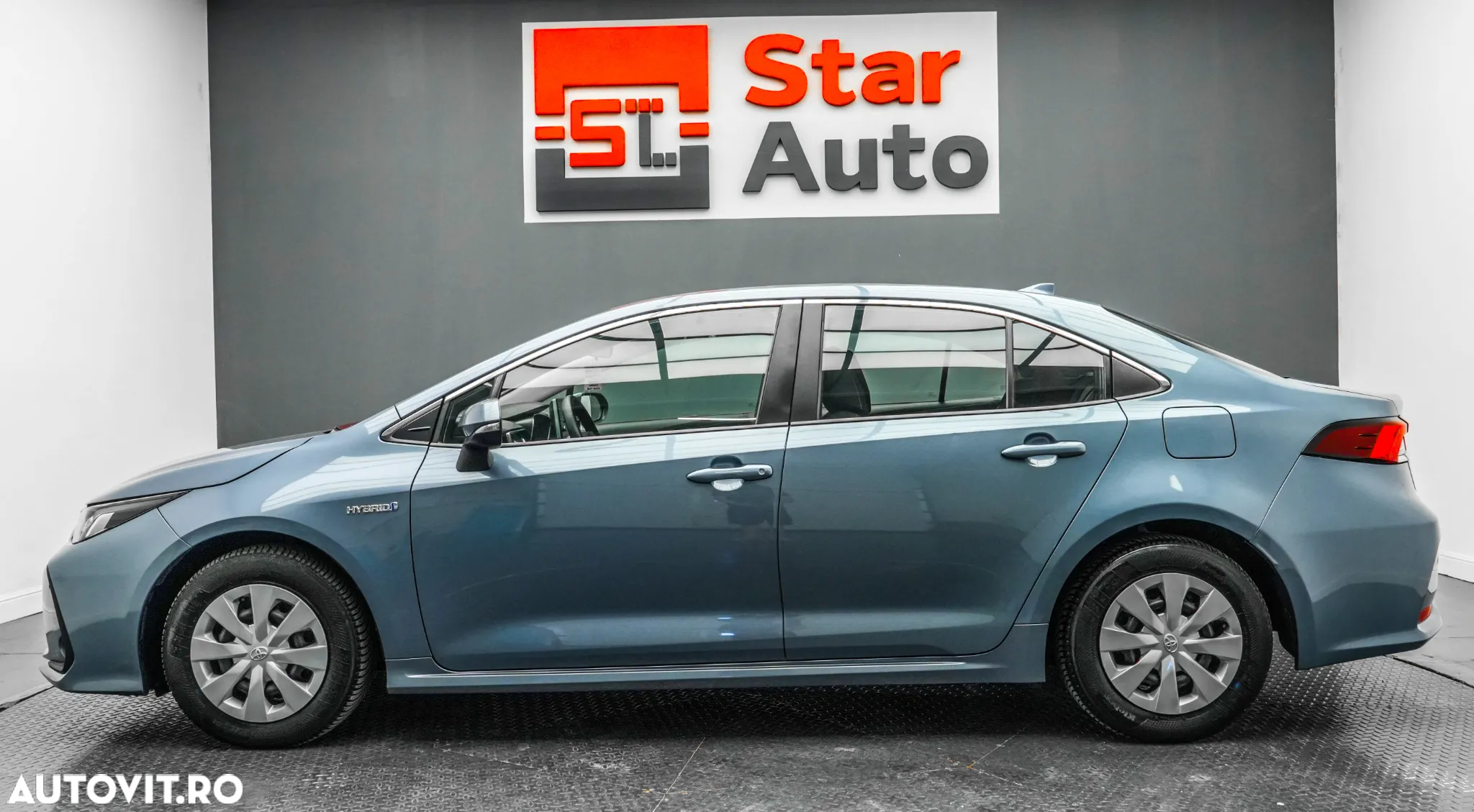 Toyota Corolla 1.8 HSD Business - 9