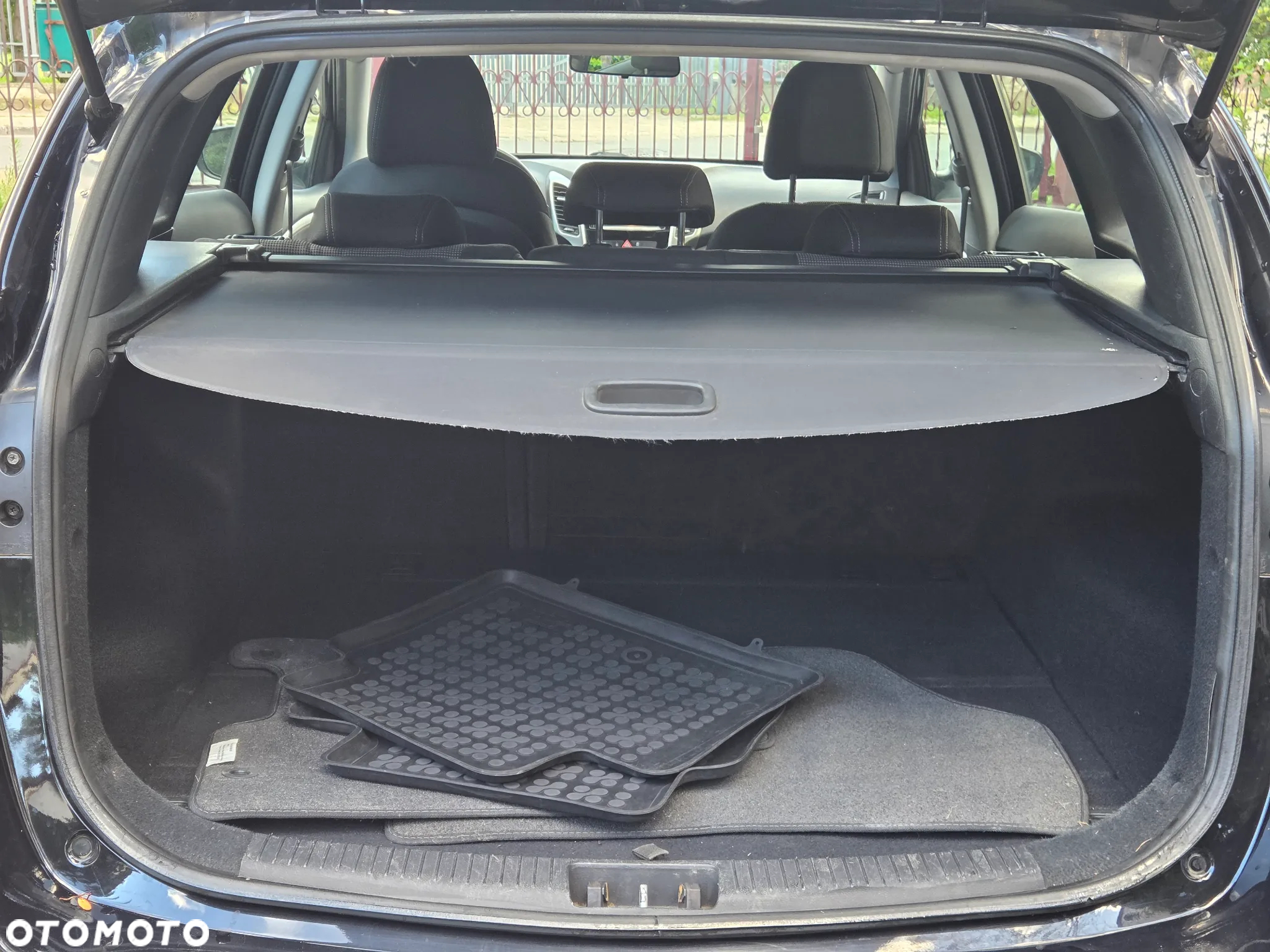 Hyundai i30 1.6 CRDi Classic + - 16