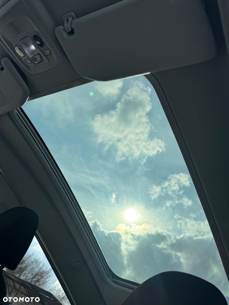Peugeot 2008 - 8