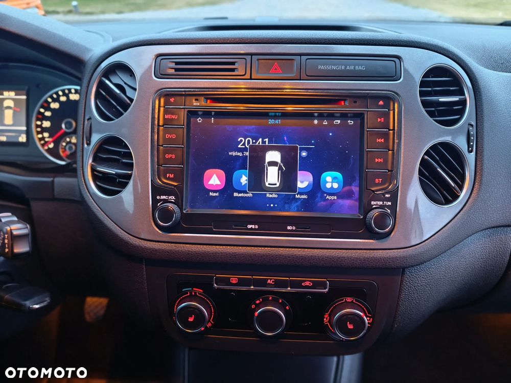 Volkswagen Tiguan - 27