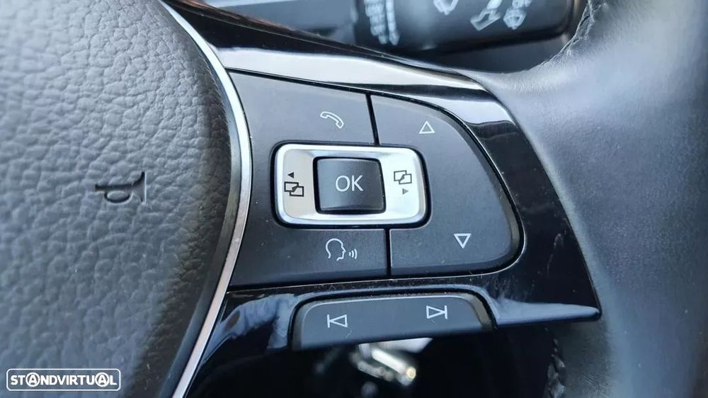 VW Tiguan 2.0 TDI R-Line - 13