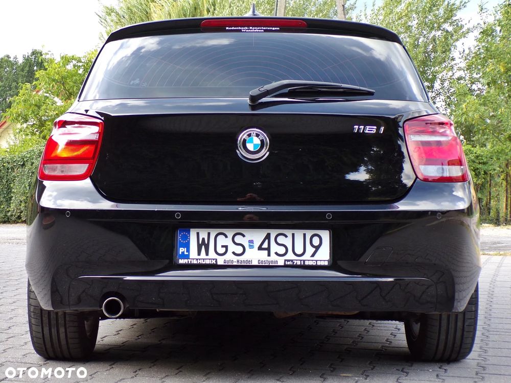 BMW Seria 1 116i - 10