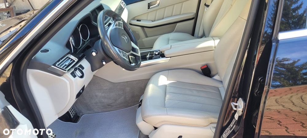 Mercedes-Benz Klasa E 220 BlueTEC 4-Matic Avantgarde - 26