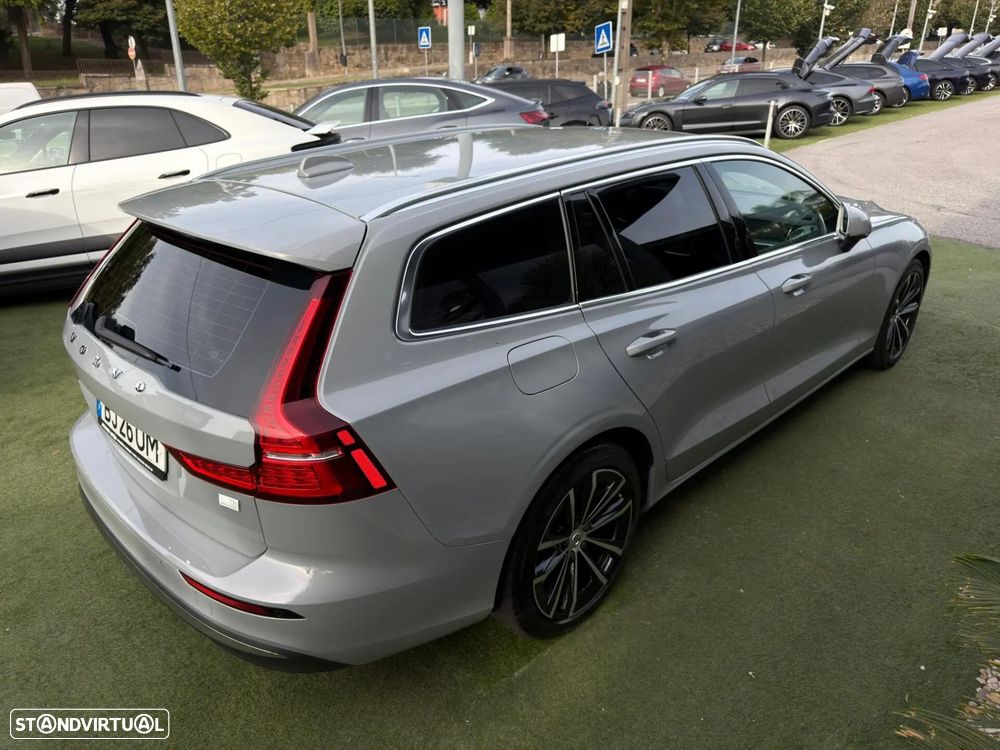Volvo V60 2.0 T6 AWD TE Essential - 12
