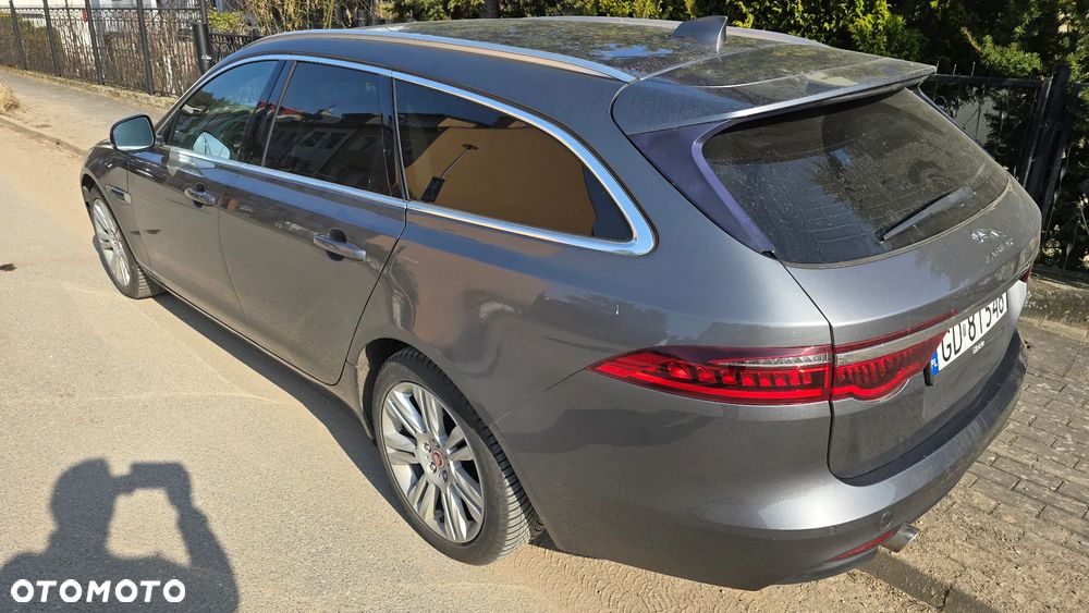 Jaguar XF 2.0 i4D AWD Portfolio - 2