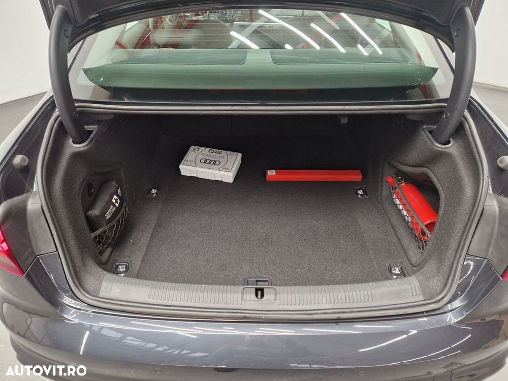 Audi A4 40 TDI S tronic MHEV S Line - 10