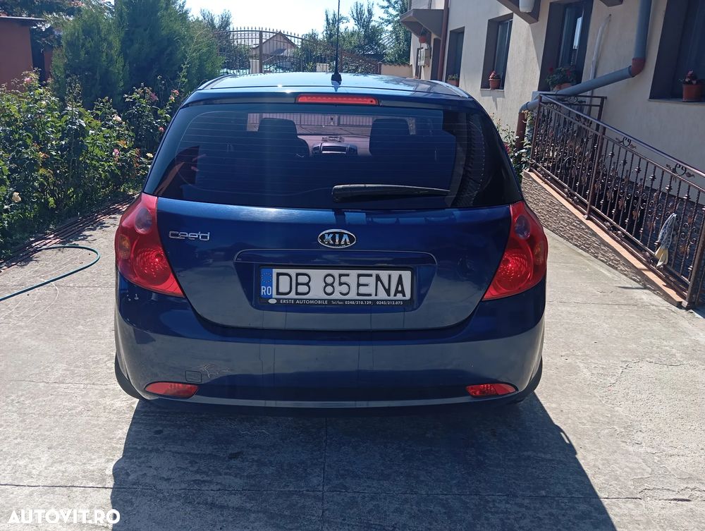 Kia Ceed - 6